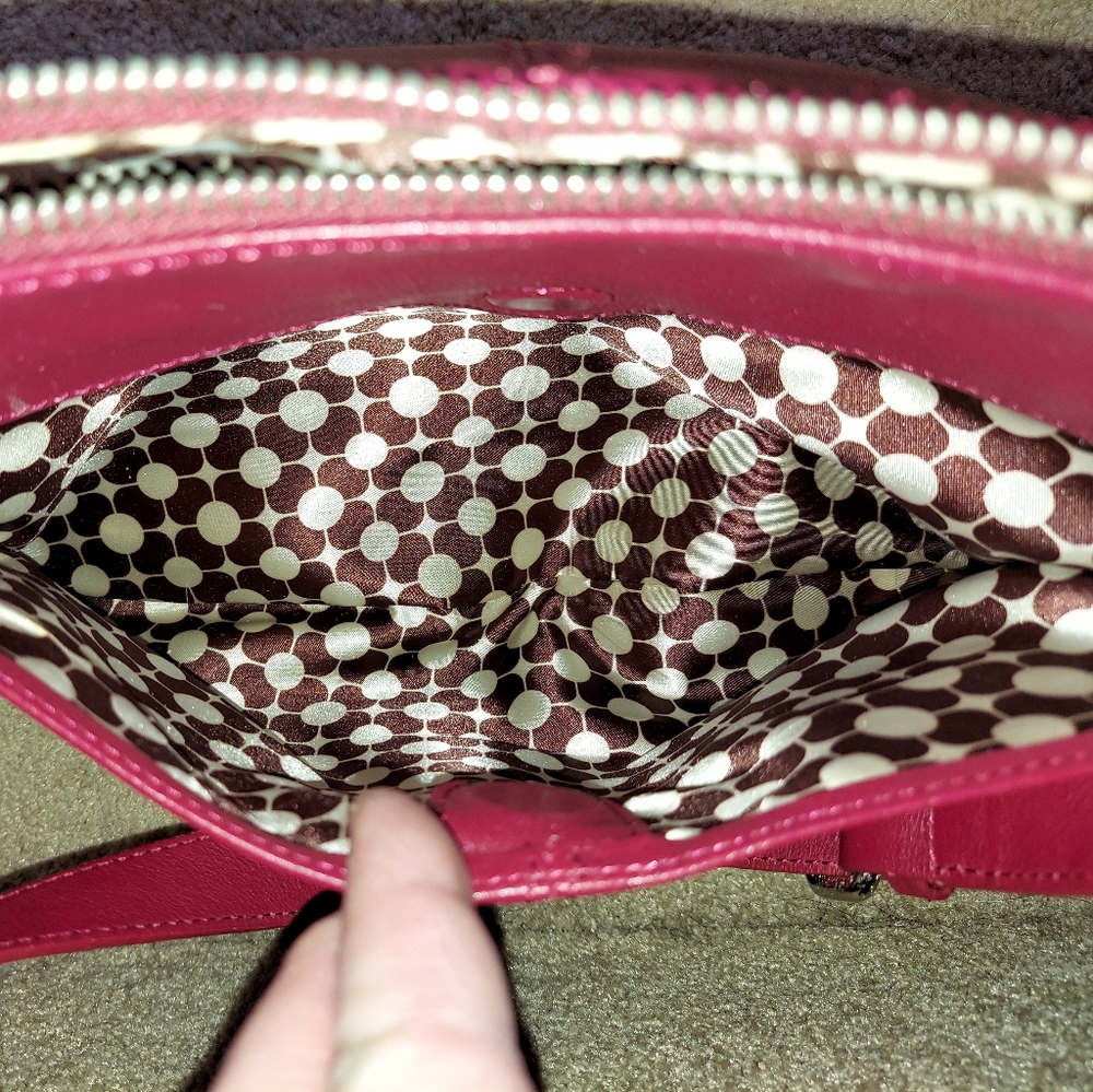 Piazza Shoulder Bag - Picture 3 of 9